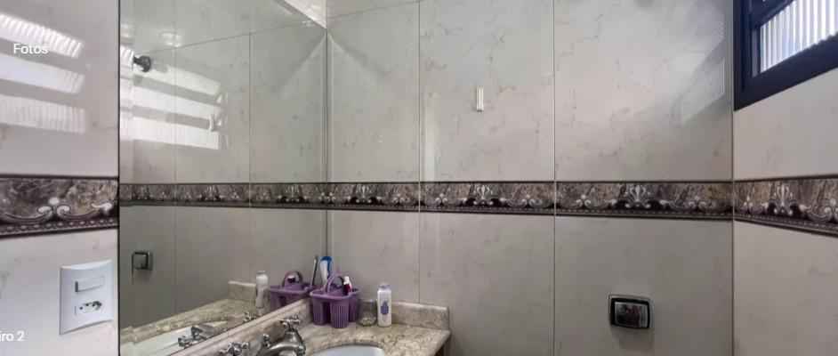 Casa com 170m2 à venda na Vila Mariana, com 3 quartos, (1 suíte), e 3 banheiros 2 vagas apenas R$ 1.1000.00