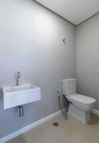 Imóvel Comercial para Locação no CENTRO-SP 440m² de 1 salão, 5 banheiros 1 vaga R$12.000