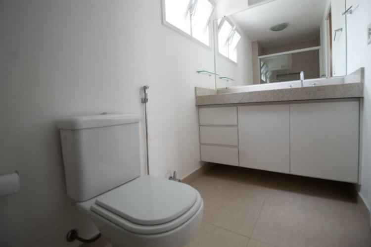 Apartamento para Locação no ITAIM BIBI R$5.500 102m2 2 dorm.(1 suíte) 2 Vagas 1 banheiro