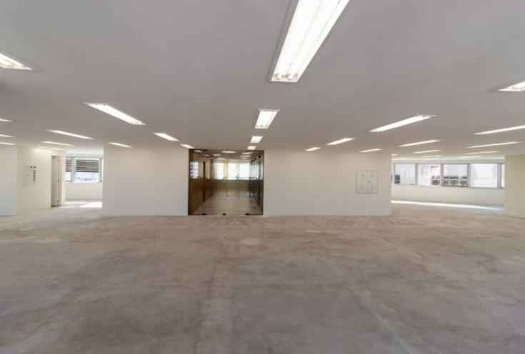 Imóvel Comercial para Locação no CENTRO-SP 440m² de 1 salão, 5 banheiros 1 vaga R$12.000