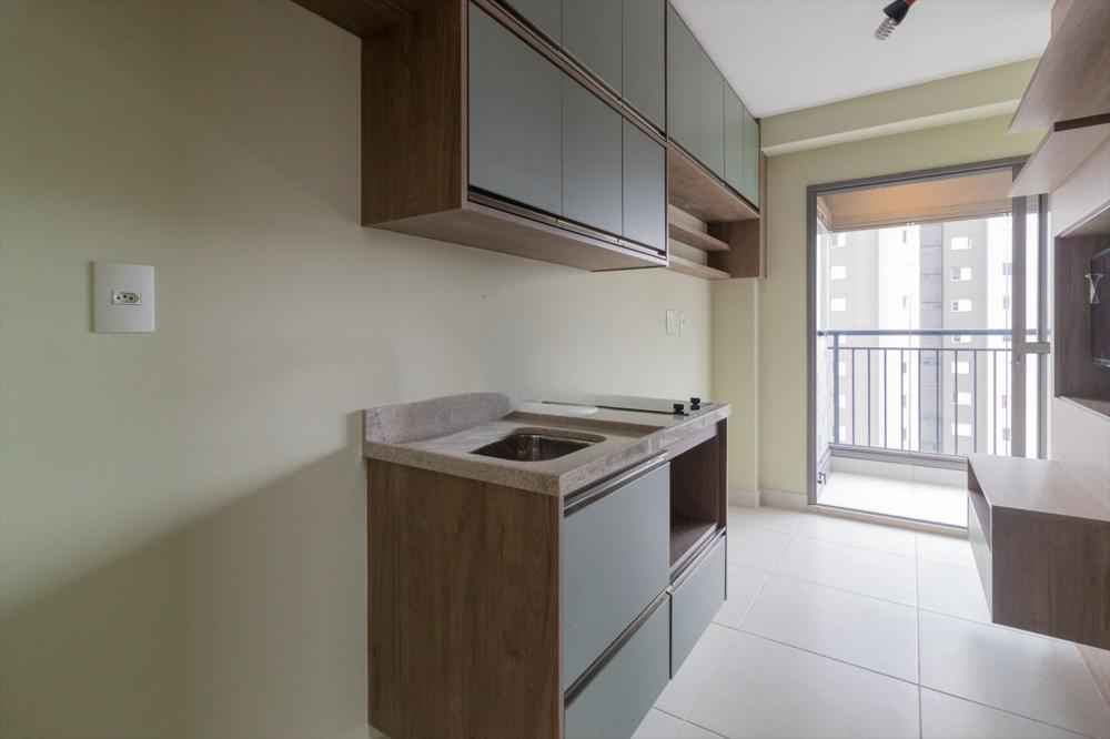 Locação de STUDIO em MOEMA R$ 2.500 25m2 ao lado do metro