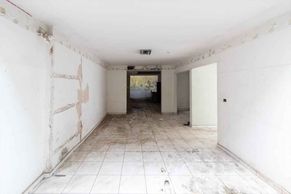Locação de Prédio Comercial em MOEMA 530m2 R$60.000 5 salas 4 banheiros 6 vagas