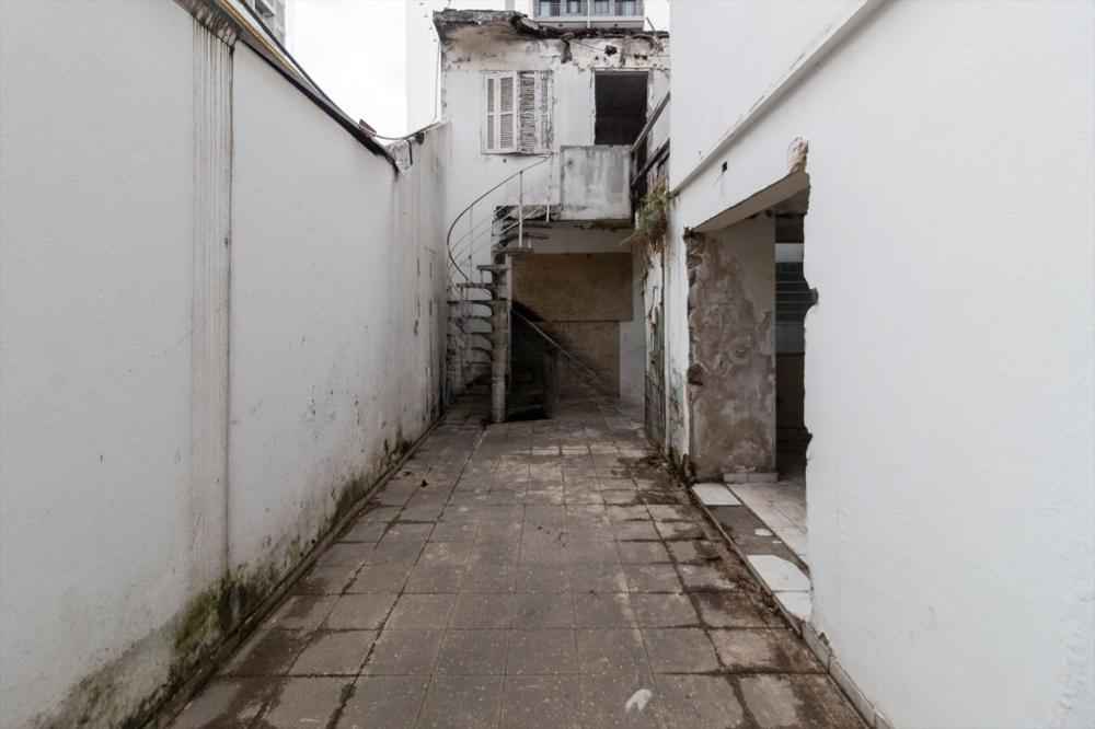Locação de Prédio Comercial em MOEMA 530m2 R$60.000 5 salas 4 banheiros 6 vagas