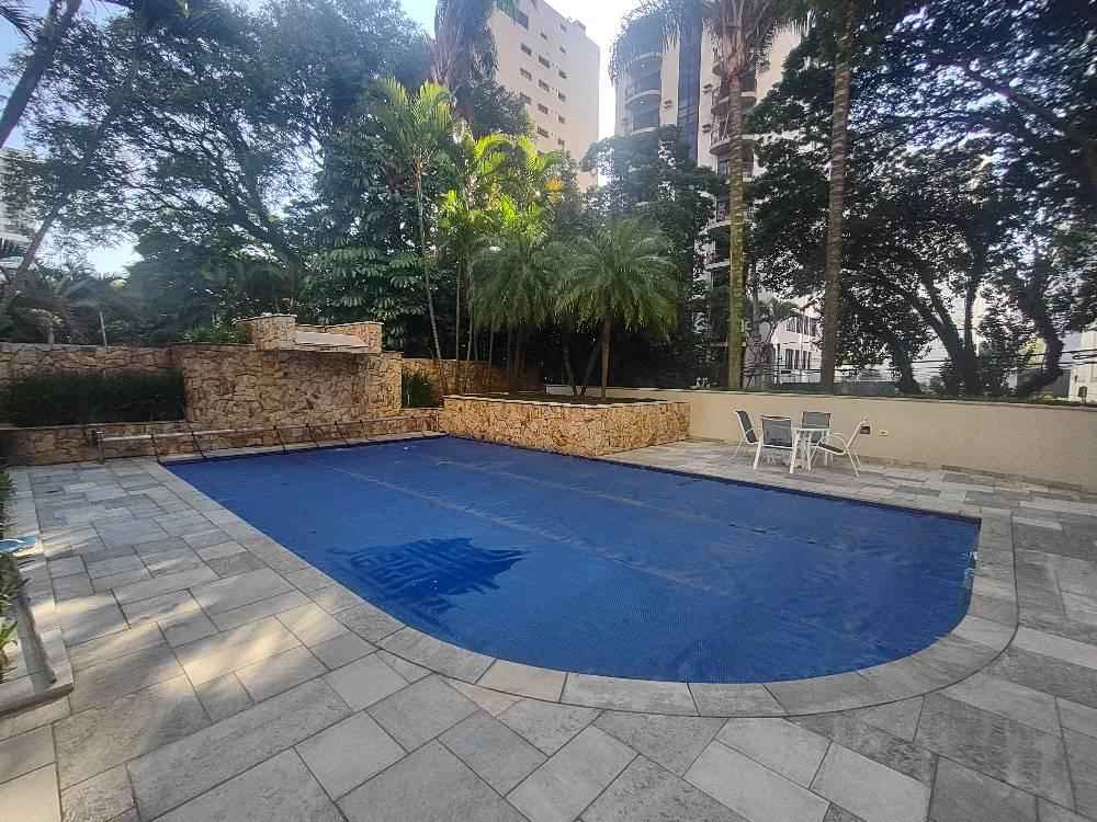 Apartamento em MOEMA (1 por andar) 4 suítes 6 banheiros, 4 vagas na garagem e depósito no sub-solo, 228 m2 R$ 3.199.000,00