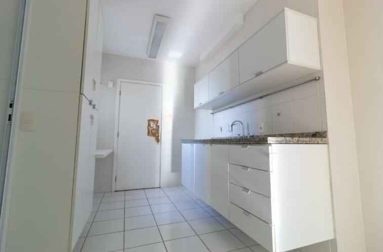 Apartamento para Locação em SANTO AMARO R$ 6.500 121m² 3 dormitórios 3 vagas de garagem 2 banheiros