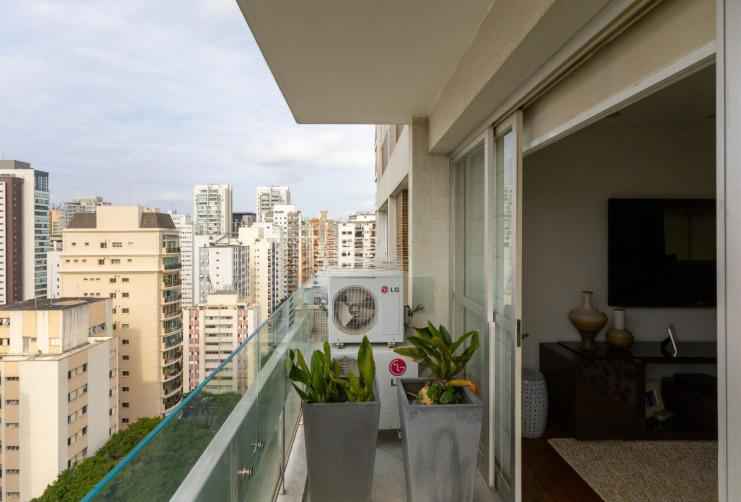 Apartamento para Locação R$ 12.000 em MOEMA 156m2 3 dormitórios (1 suites) 3 vagas 2 banheiros