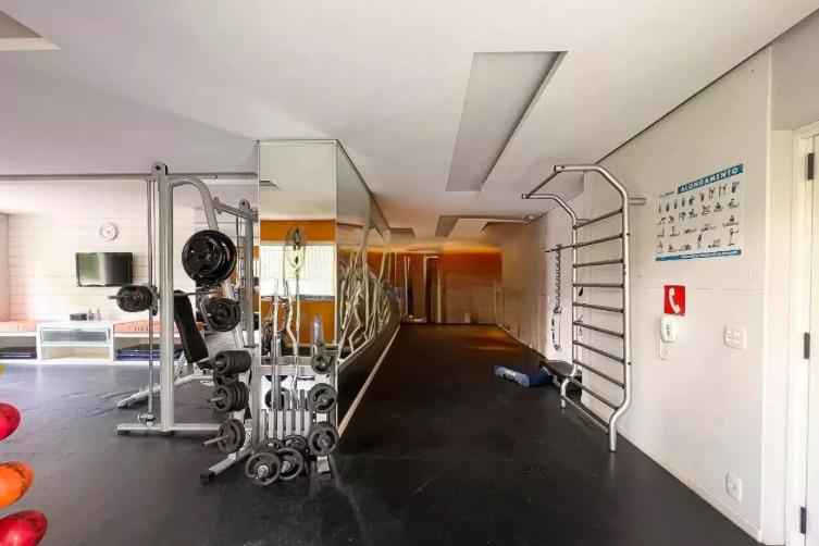 Apartamento para Locaçã em MOEMA 100m2 3 dormitórios(1 suíte) 2 vagas 1 banheiro R$12.000