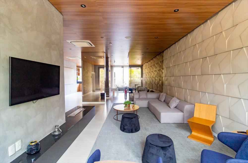 Locação de STUDIO em MOEMA R$ 2.500 25m2 ao lado do metro