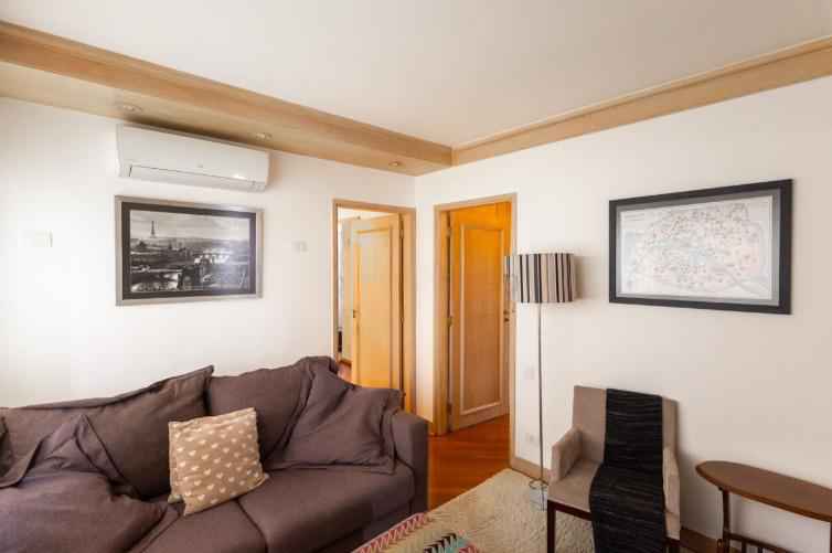 Apartamento para Locação R$ 12.000 em MOEMA 156m2 3 dormitórios (1 suites) 3 vagas 2 banheiros
