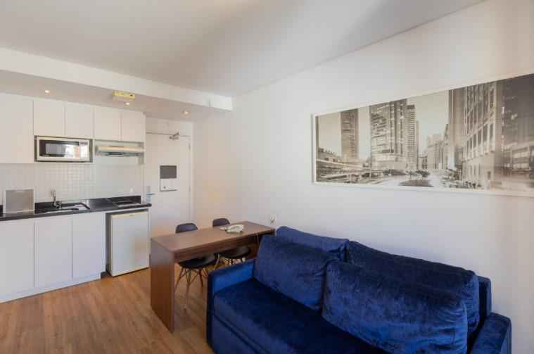 Apartamento no ITAIM BIBI 31m2 1 dormitório 1 banheiro 1vaga Pacote R$6.300 !!!!