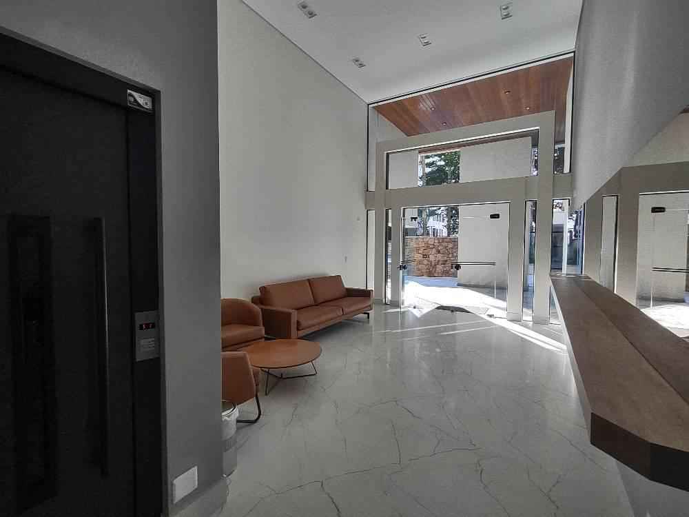  Apartamento em MOEMA (1 por andar) 4 suítes 6 banheiros, 4 vagas na garagem e depósito no sub-solo, 228 m2 R$ 3.199.000,00