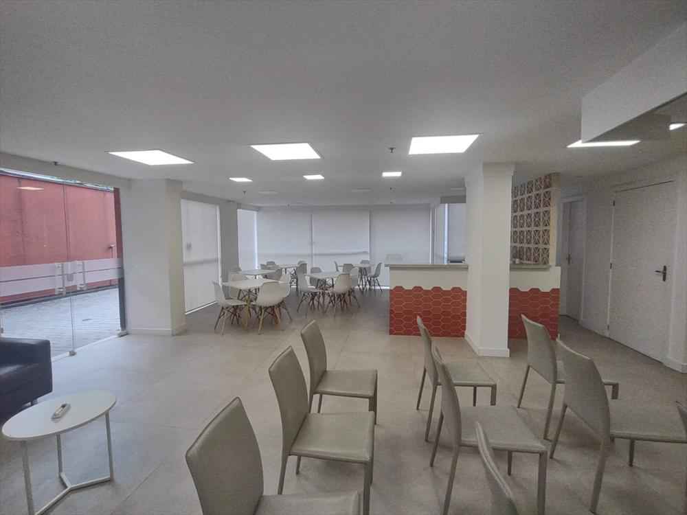 Sala comercial com valor abaixo do mercado Locação R$ 1.800,00 ou venda por apenas 260 mil !!!! no melhor da VILA OLIMPIA