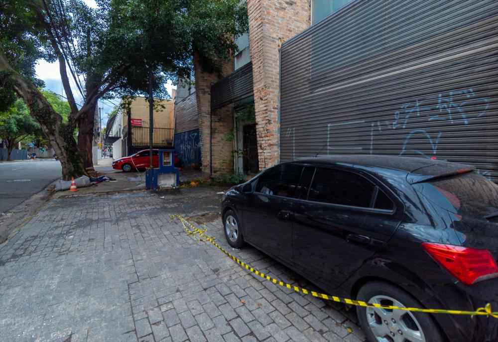 Locação de Prédio Comercial em MOEMA 530m2 R$60.000 5 salas 4 banheiros 6 vagas