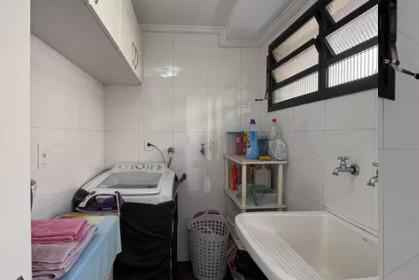 Casa com 170m2 à venda na Vila Mariana, com 3 quartos, (1 suíte), e 3 banheiros 2 vagas apenas R$ 1.1000.00