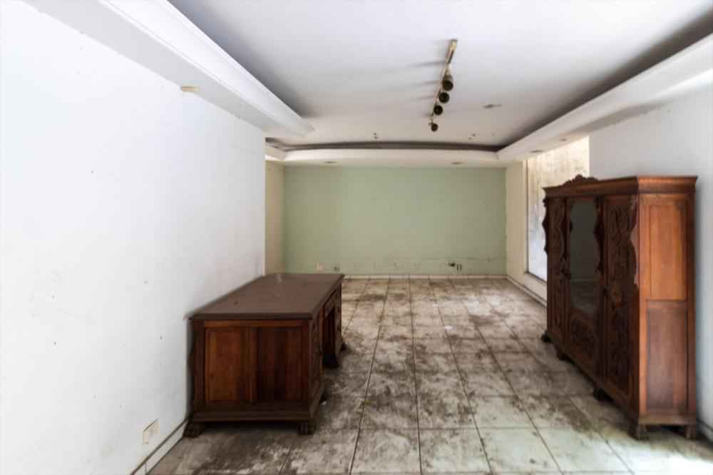Locação de Prédio Comercial em MOEMA 530m2 R$60.000 5 salas 4 banheiros 6 vagas