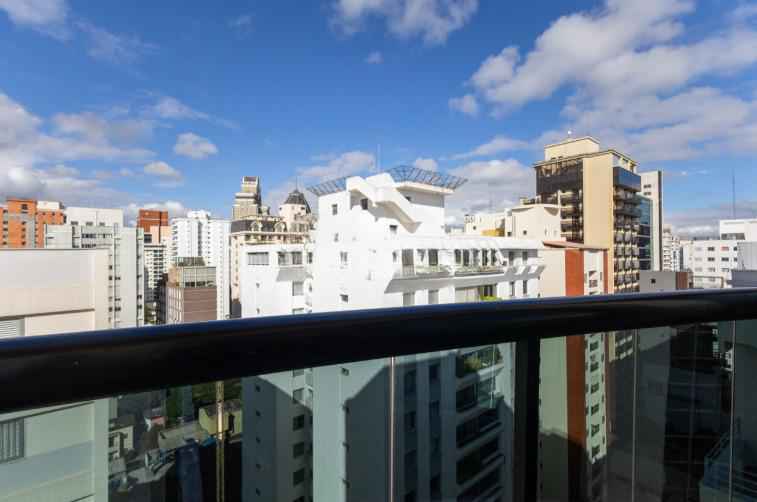 Apartamento no ITAIM BIBI 31m2 1 dormitório 1 banheiro 1vaga Pacote R$6.300 !!!!
