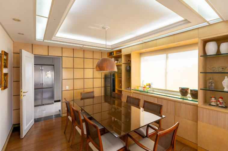Apartamento para Locação R$ 12.000 em MOEMA 156m2 3 dormitórios (1 suites) 3 vagas 2 banheiros