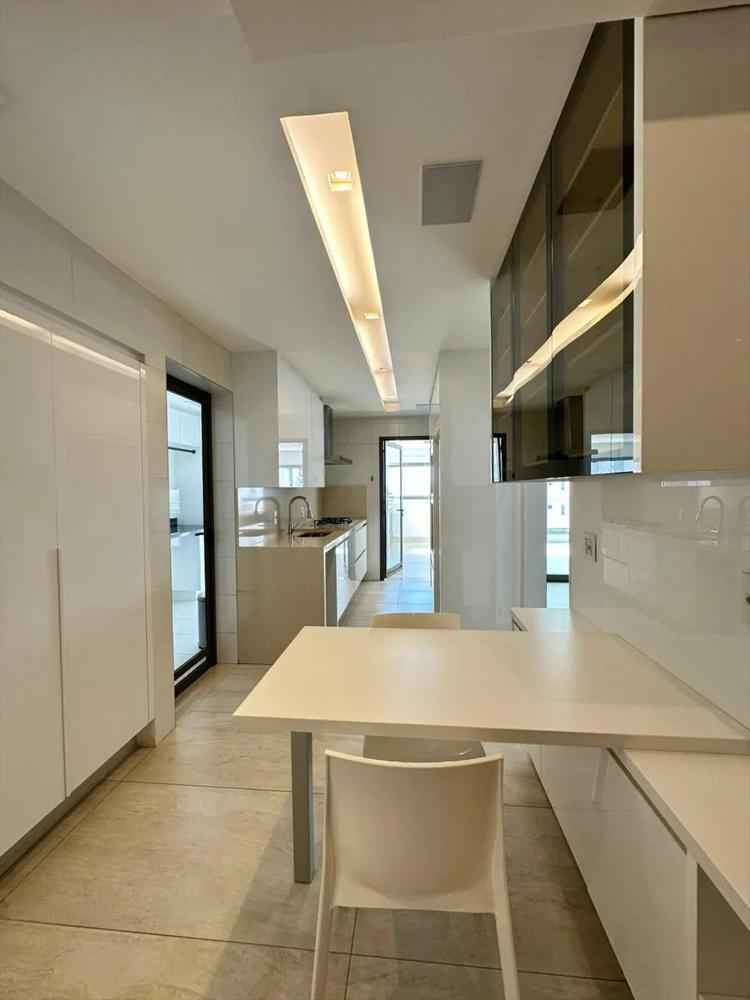 Apartamento tipo para venda na VILA LEOPOLDINA R$ por R$ 3.250.000, com 3 quartos, sendo 3 suítes, 180m²