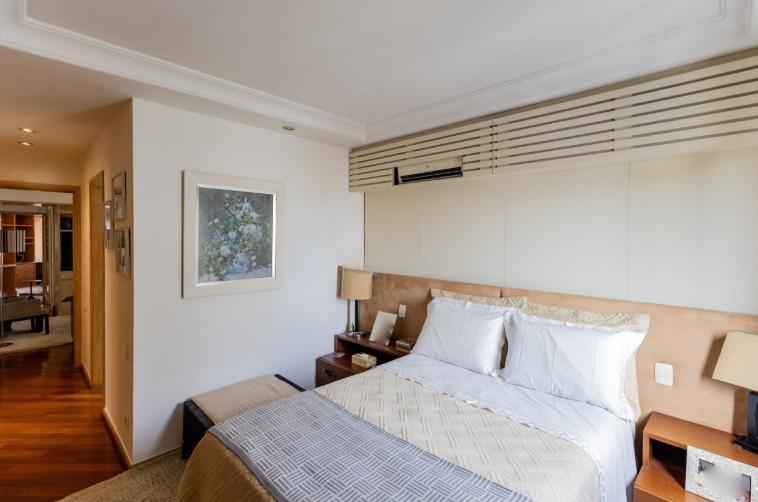 Apartamento para Locação R$ 12.000 em MOEMA 156m2 3 dormitórios (1 suites) 3 vagas 2 banheiros
