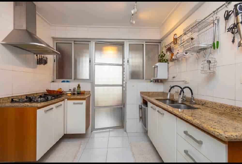 Apartamento 79m²  2 dormitórios, 1 banheiro, 1 vaga de garagem PINHEIROS  R$ 850.000  