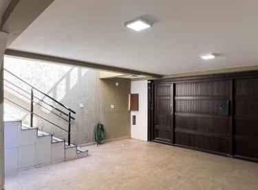 Casa com 170m2 à venda na Vila Mariana, com 3 quartos, (1 suíte), e 3 banheiros 2 vagas apenas R$ 1.1000.00