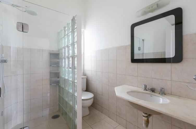 Venda de Imóvel em MOEMA com 3 quartos, sendo 1 suíte, 2 banheiros 105m² R$ 748.00