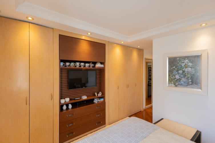 Apartamento para Locação R$ 12.000 em MOEMA 156m2 3 dormitórios (1 suites) 3 vagas 2 banheiros