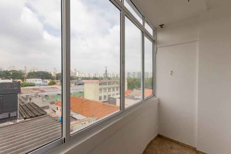 Venda de Imóvel em MOEMA com 3 quartos, sendo 1 suíte, 2 banheiros 105m² R$ 748.00