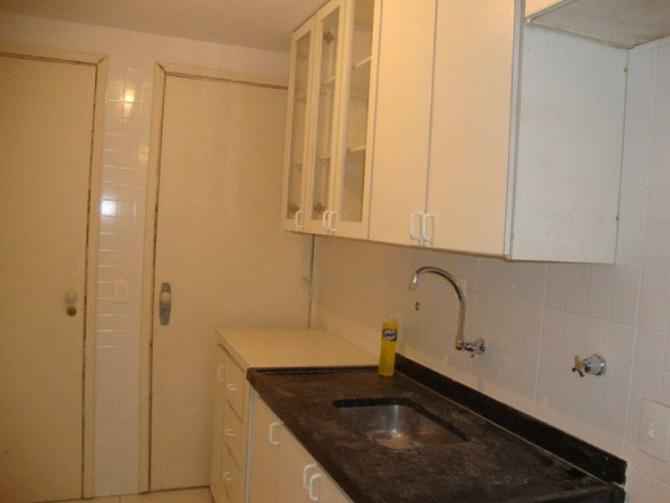 Locação R$ 2.800 no CAMPO BELO, 75m2 2 dormitórios (1 suíte)  2 banheiros 1 vaga