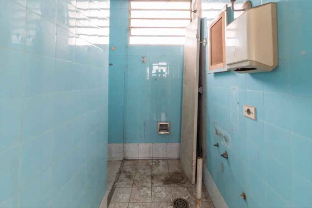Locação de Prédio Comercial em MOEMA 530m2 R$60.000 5 salas 4 banheiros 6 vagas