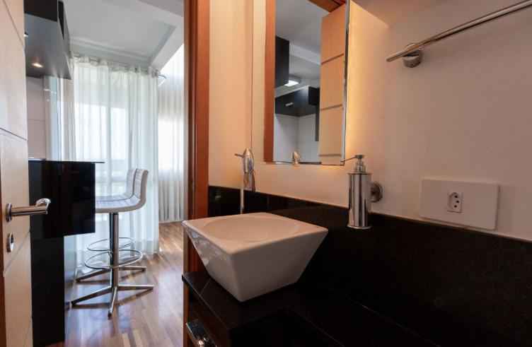 Imóvel para locação em MOEMA R$3.900 - 59m2 1 dormiório, 2 banheiros, 2 vagas próximo ao Shopping Ibirapuera