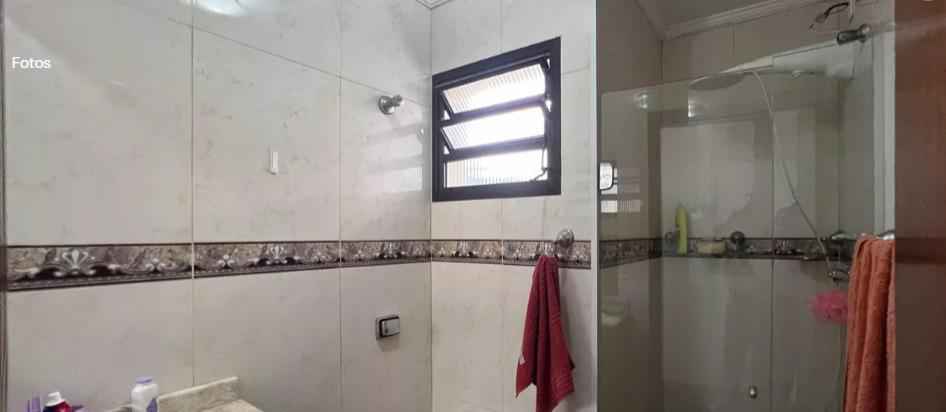 Casa com 170m2 à venda na Vila Mariana, com 3 quartos, (1 suíte), e 3 banheiros 2 vagas apenas R$ 1.1000.00