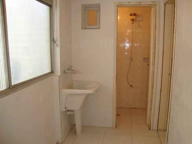 Locação R$ 2.800 no CAMPO BELO, 75m2 2 dormitórios (1 suíte)  2 banheiros 1 vaga