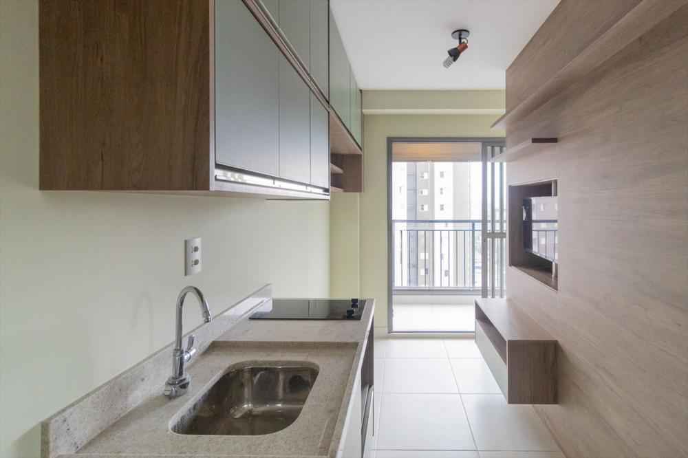 Locação de STUDIO em MOEMA R$ 2.500 25m2 ao lado do metro