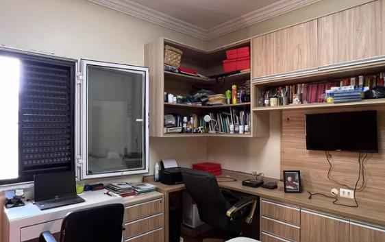 Casa com 170m2 à venda na Vila Mariana, com 3 quartos, (1 suíte), e 3 banheiros 2 vagas apenas R$ 1.1000.00