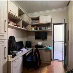 Casa com 170m2 à venda na Vila Mariana, com 3 quartos, (1 suíte), e 3 banheiros 2 vagas apenas R$ 1.1000.00