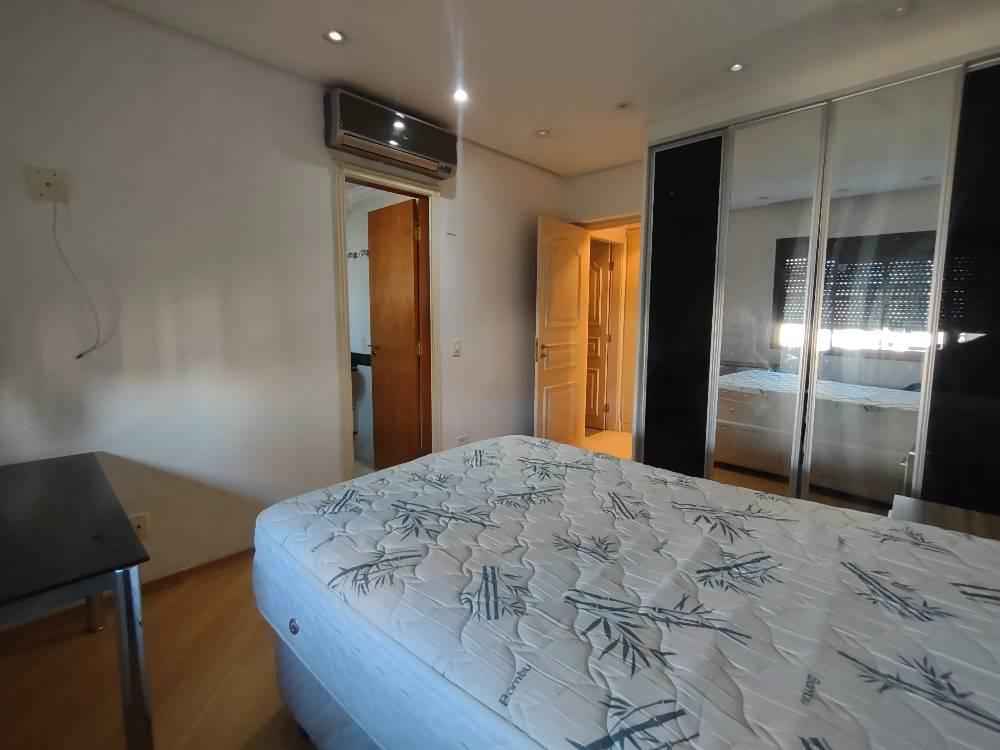  Apartamento em MOEMA (1 por andar) 4 suítes 6 banheiros, 4 vagas na garagem e depósito no sub-solo, 228 m2 R$ 3.199.000,00