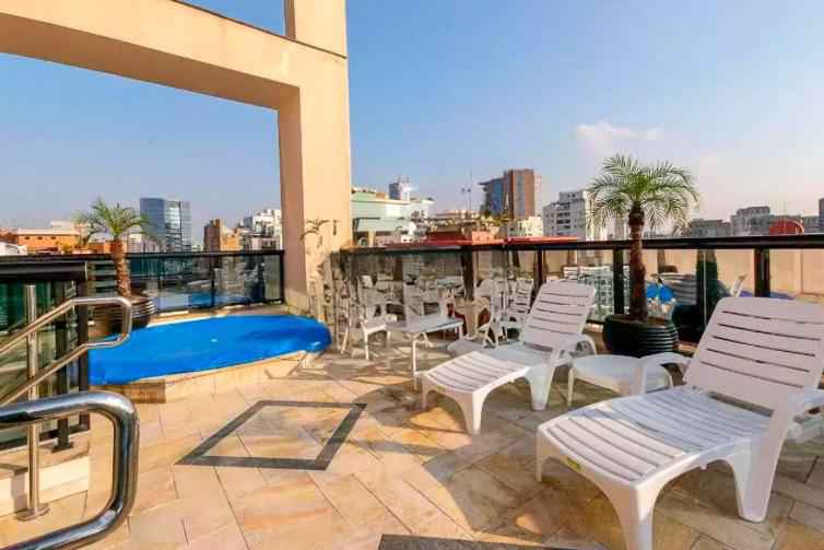 Apartamento no ITAIM BIBI 31m2 1 dormitório 1 banheiro 1vaga Pacote R$6.300 !!!!