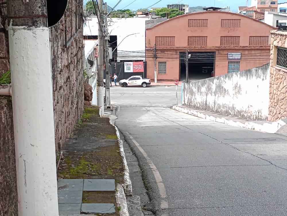 Casa no centro de Angra dos Reis 