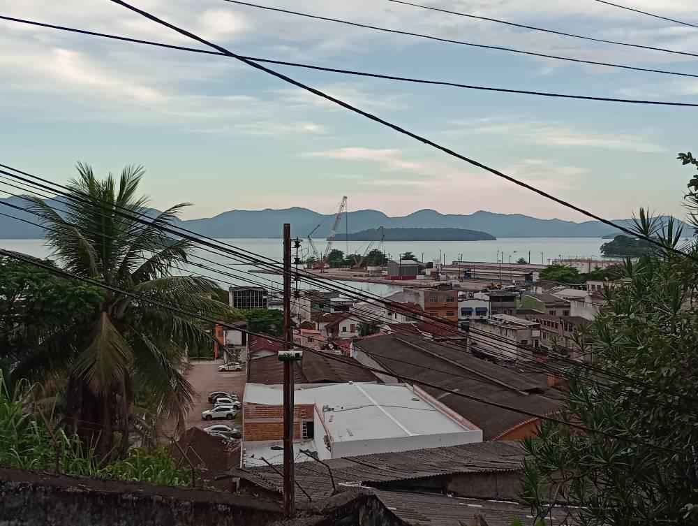 Casa no centro de Angra dos Reis 