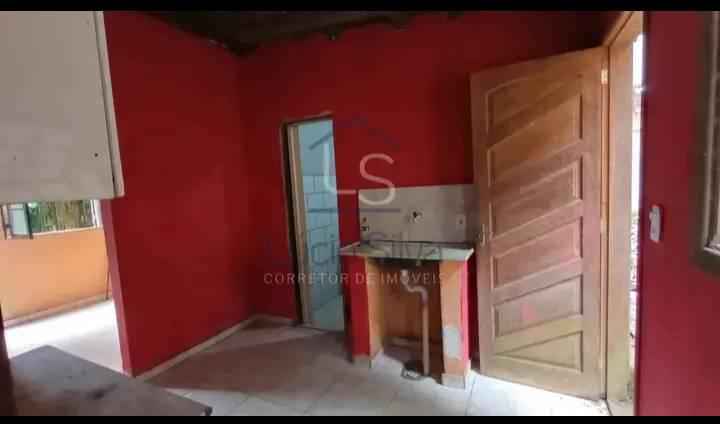 Casa perto da Praia com quintal amplo em Angra dos Reis Rj