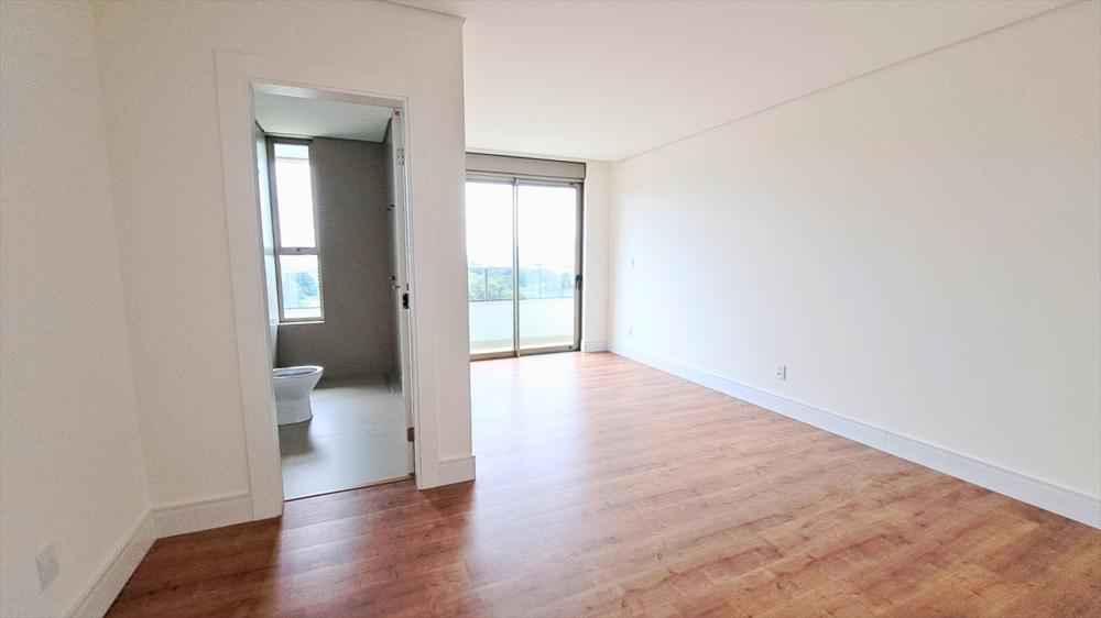 Apartamento 3 suítes