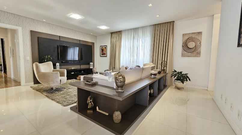 Apartamento Alto Padrão à Venda - 4 suítes