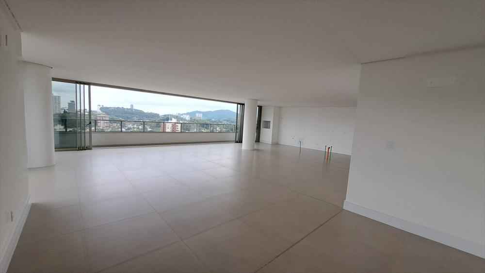 Apartamento 3 suítes