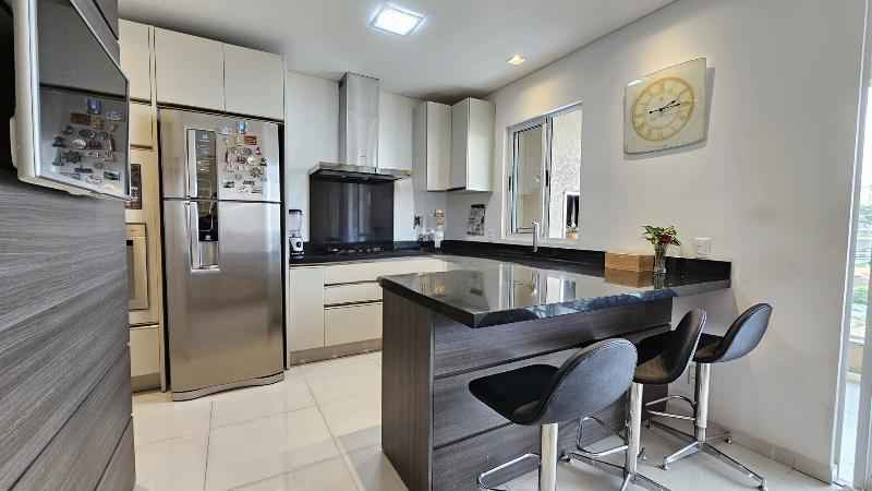 Apartamento Alto Padrão à Venda - 4 suítes