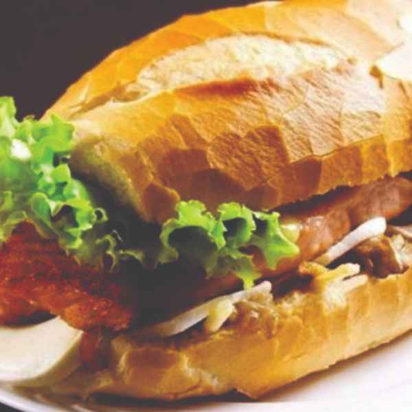 PÃO COM LINGUIÇA (Imagem Principal)