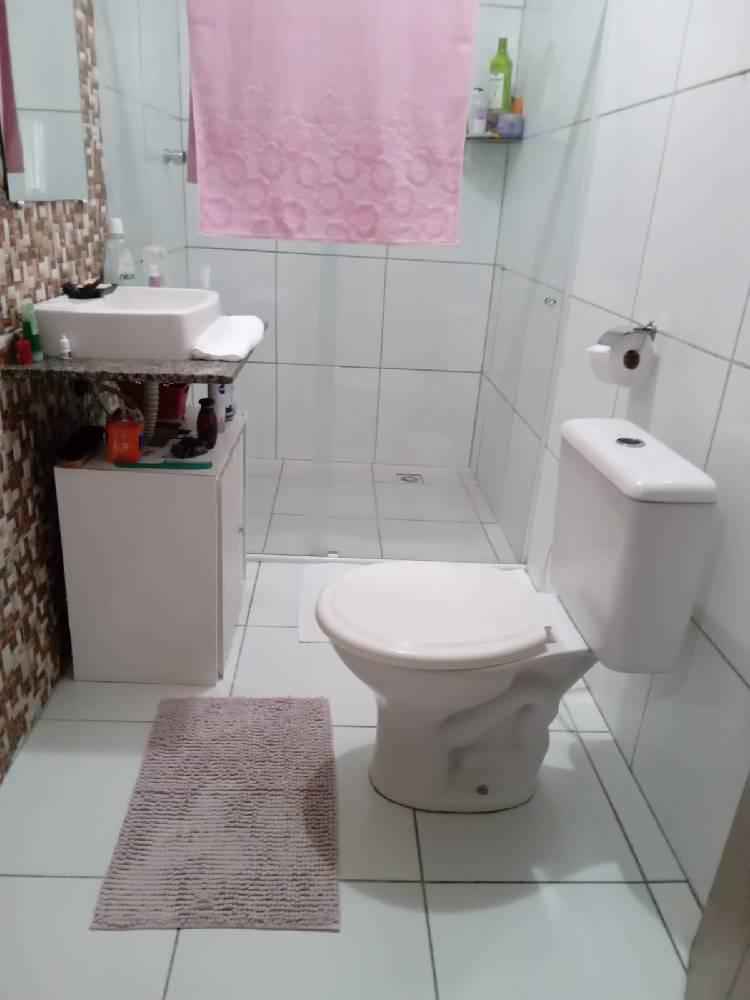 vende duas casas no bairro de pirapama