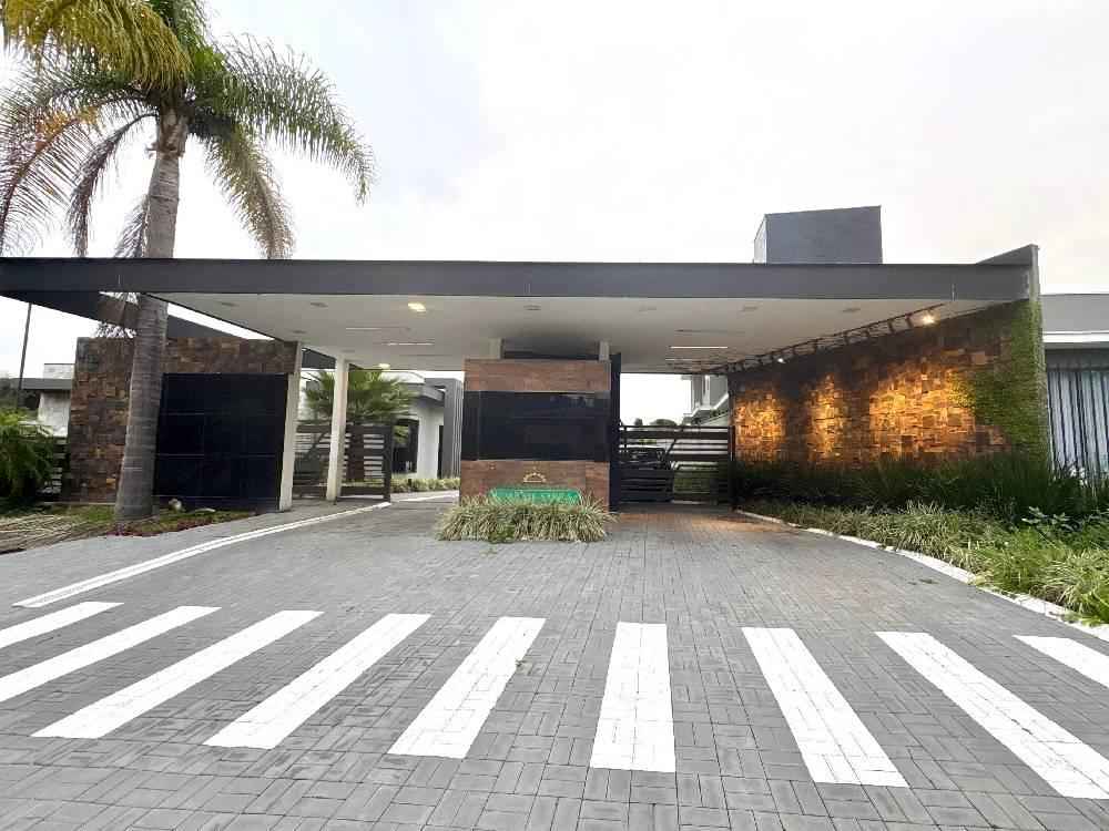 Casa em Condomínio
