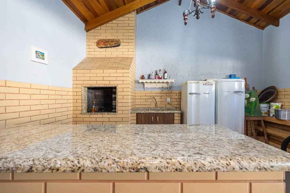 CASA RESIDENCIAL/COMERCIAL 