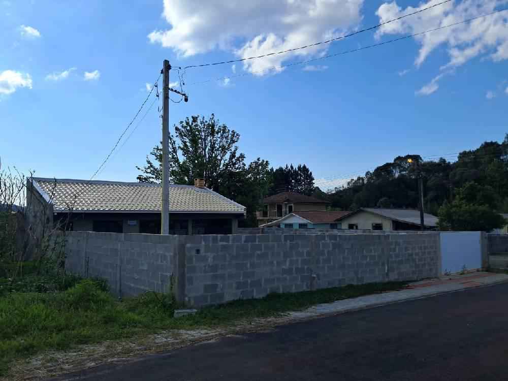 casa com 1 quarto e piscina em Campo Largo 
